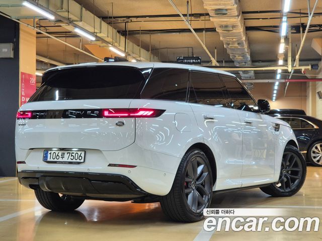 Land Rover Range Rover Sport 2023 — photo 4
