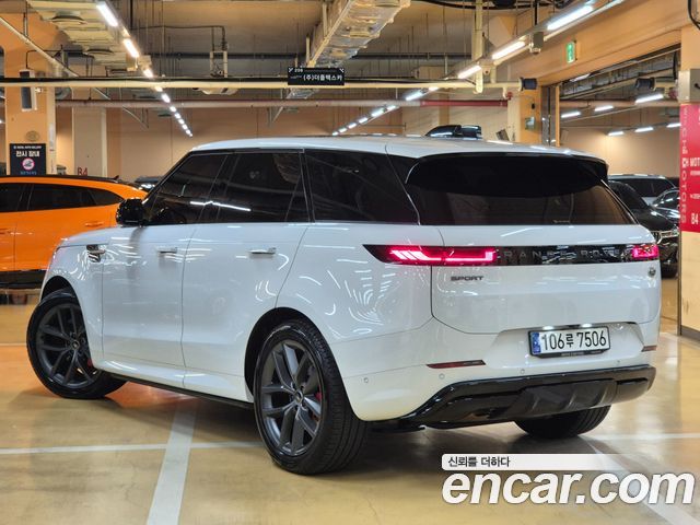 Land Rover Range Rover Sport 2023 — photo 6