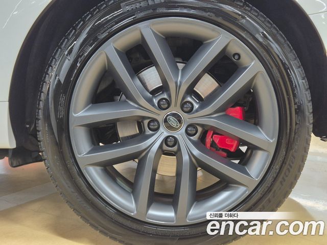 Land Rover Range Rover Sport 2023 — photo 18