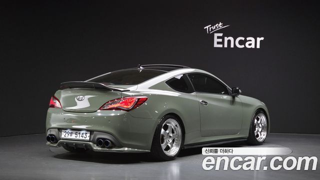 Hyundai Genesis 2009 — photo 2