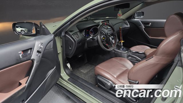 Hyundai Genesis 2009 — photo 10