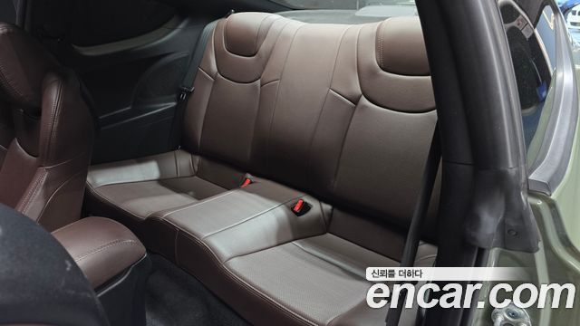 Hyundai Genesis 2009 — photo 11