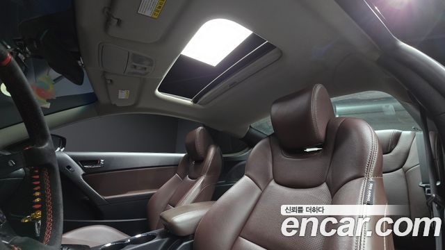 Hyundai Genesis 2009 — photo 20