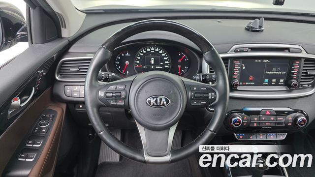 Kia Sorento 2015 — photo 13