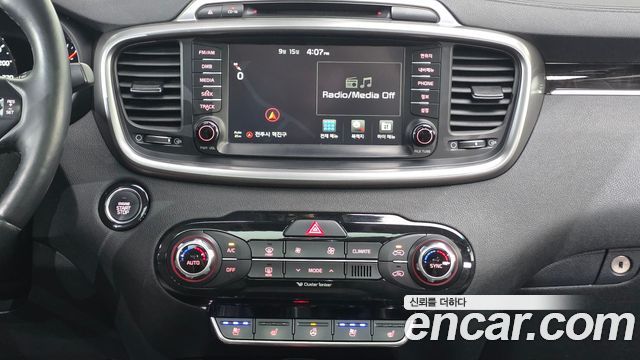Kia Sorento 2015 — photo 14