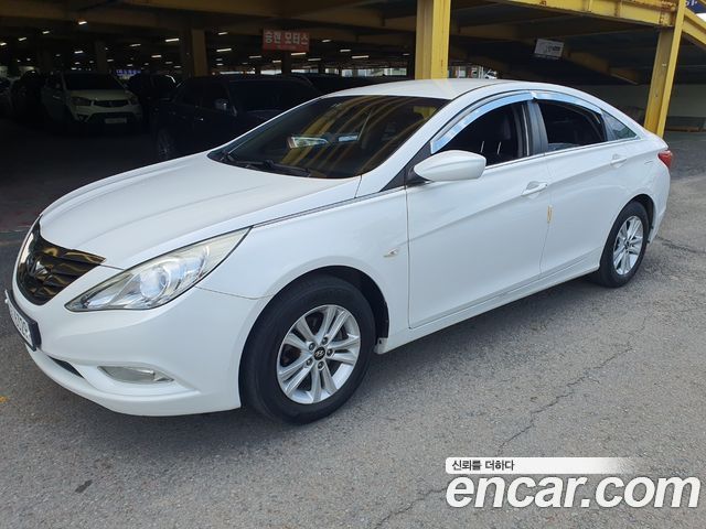 Hyundai Sonata 2011 — photo 1