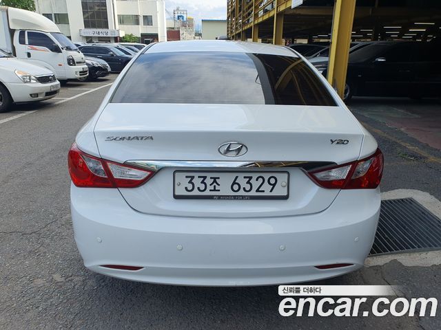 Hyundai Sonata 2011 — photo 4