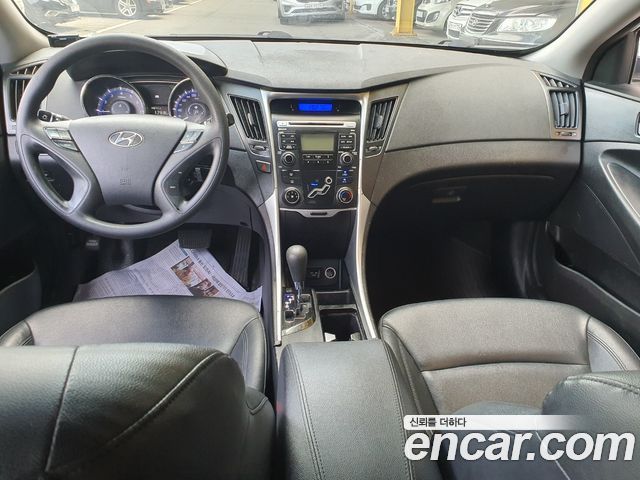 Hyundai Sonata 2011 — photo 7