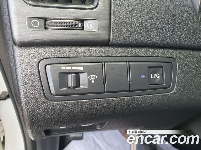 Hyundai Sonata 2011 — photo 12