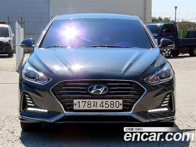 Hyundai Sonata 2018 — photo 1