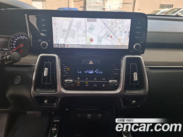 Kia Sorento 2023 — photo 9