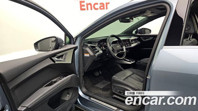 Audi Q4 e-tron 2022 — photo 13