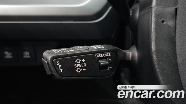 Audi Q4 e-tron 2022 — photo 19