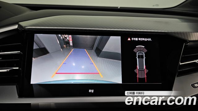 Audi Q4 e-tron 2022 — photo 22