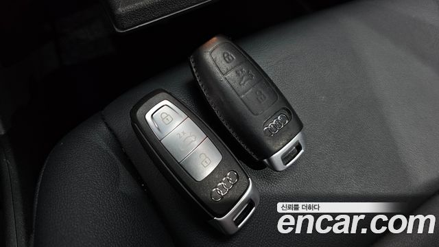Audi Q4 e-tron 2022 — photo 23