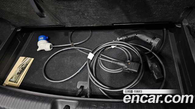Audi Q4 e-tron 2022 — photo 26