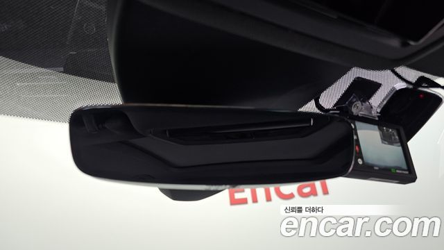 Audi Q4 e-tron 2022 — photo 27