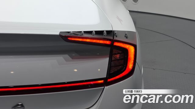 Hyundai Sonata 2020 — photo 9