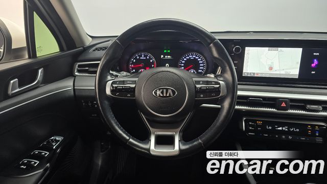 Kia K5 2021 — photo 13