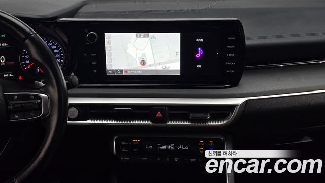 Kia K5 2021 — photo 18