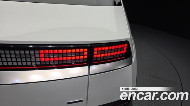 Hyundai Ioniq5 2022 — photo 9