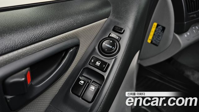 Hyundai Starex 2017 — photo 13