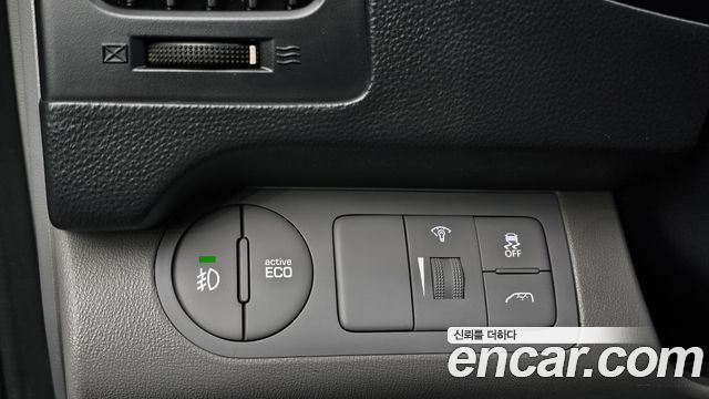 Hyundai Starex 2017 — photo 14