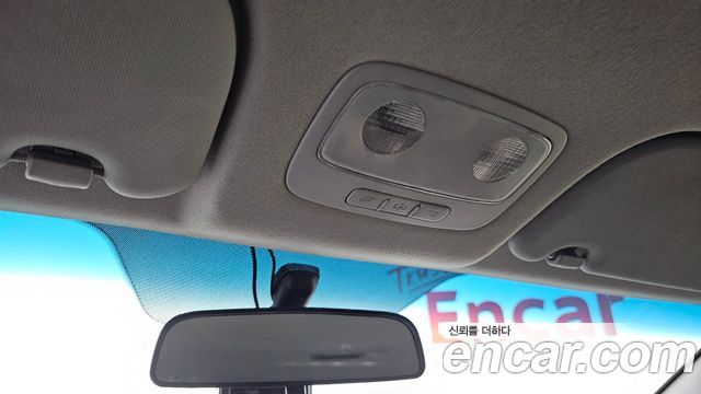 Hyundai Starex 2017 — photo 16