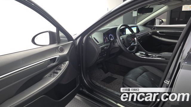 Hyundai Sonata 2022 — photo 10