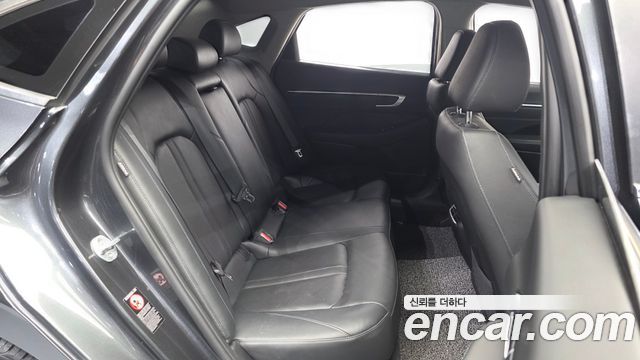 Hyundai Sonata 2022 — photo 11