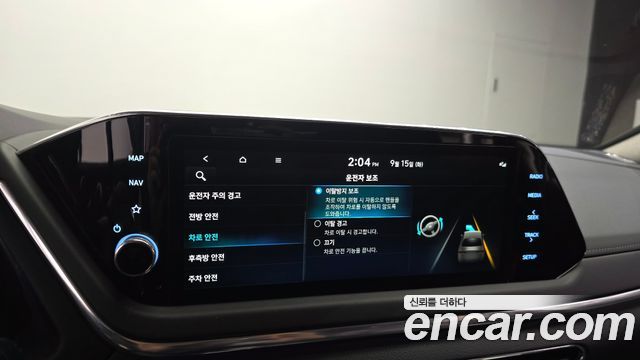 Hyundai Sonata 2022 — photo 17