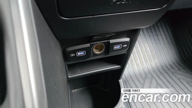Hyundai Staria 2023 — photo 25