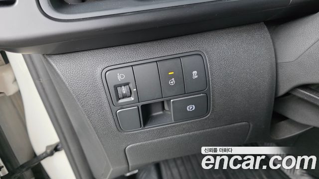 Hyundai Staria 2023 — photo 26