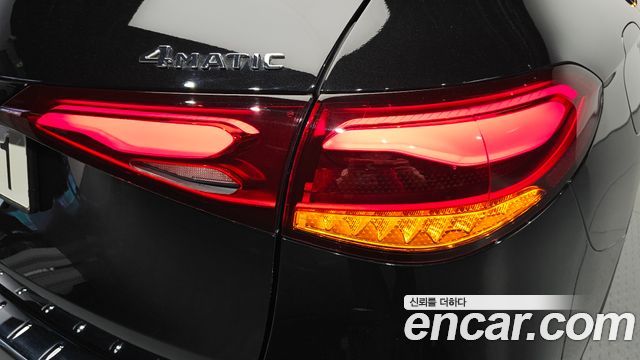Mercedes-Benz GLC-Class 2024 — photo 9