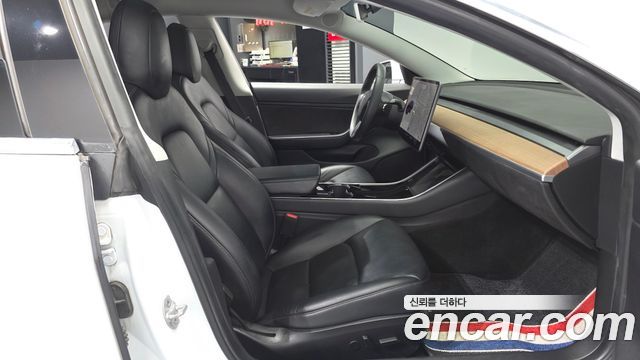 Tesla Model 3 2020 — photo 17