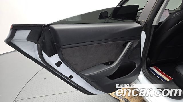 Tesla Model 3 2020 — photo 15