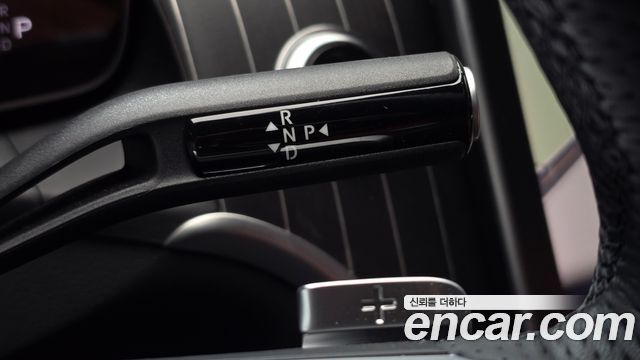 Mercedes-Benz GLC-Class 2024 — photo 9