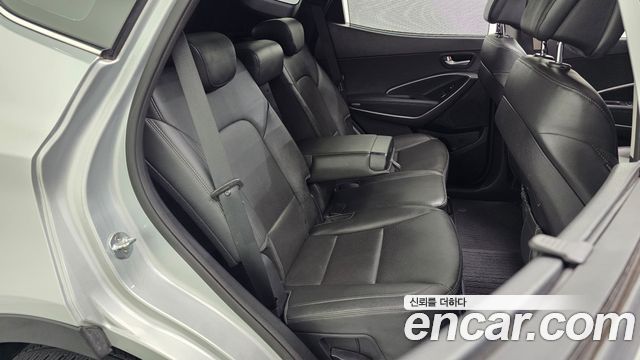 Hyundai Santafe 2016 — photo 11