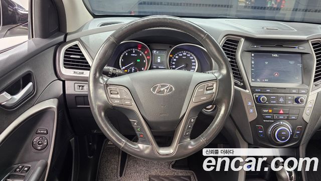 Hyundai Santafe 2016 — photo 12