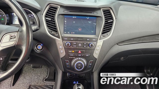 Hyundai Santafe 2016 — photo 13