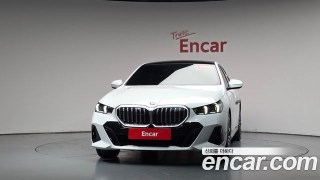 BMW 5-Series 2024 — photo 3