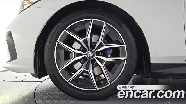 BMW 5-Series 2024 — photo 5