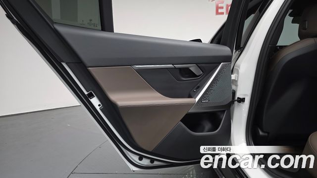 BMW 5-Series 2024 — photo 15