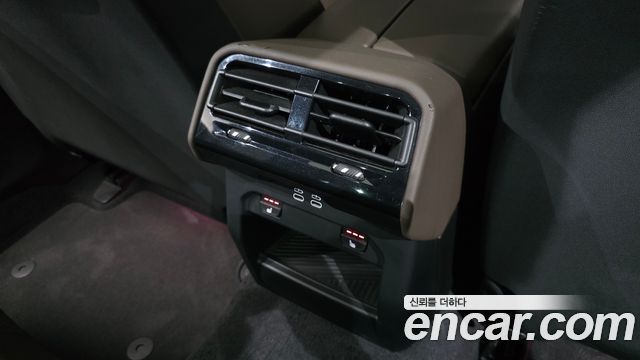 BMW 5-Series 2024 — photo 31