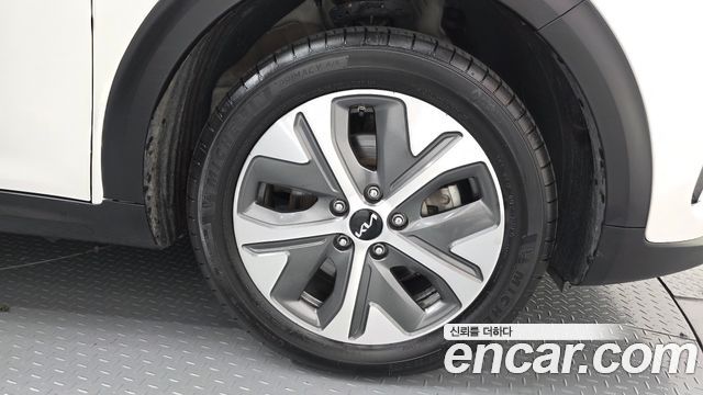 Kia Niro 2023 — photo 5