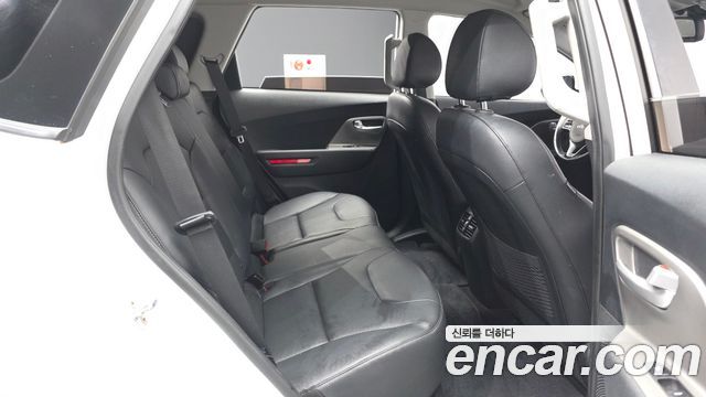 Kia Niro 2023 — photo 18