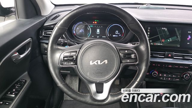 Kia Niro 2023 — photo 19