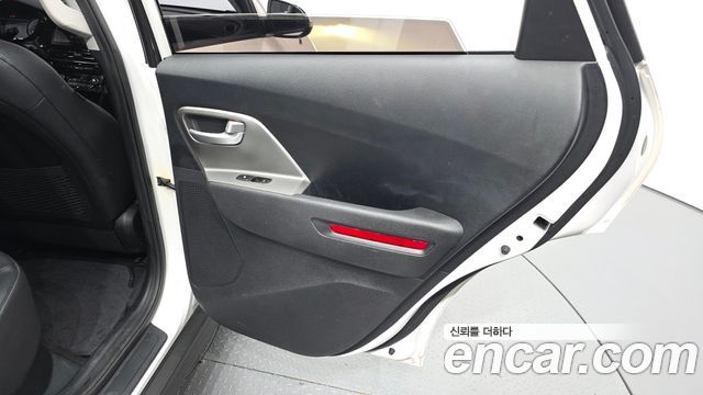 Kia Niro 2023 — photo 15