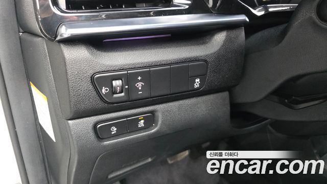 Kia Niro 2023 — photo 28
