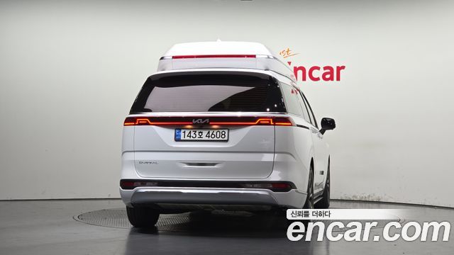 Kia Canival 2023 — photo 4